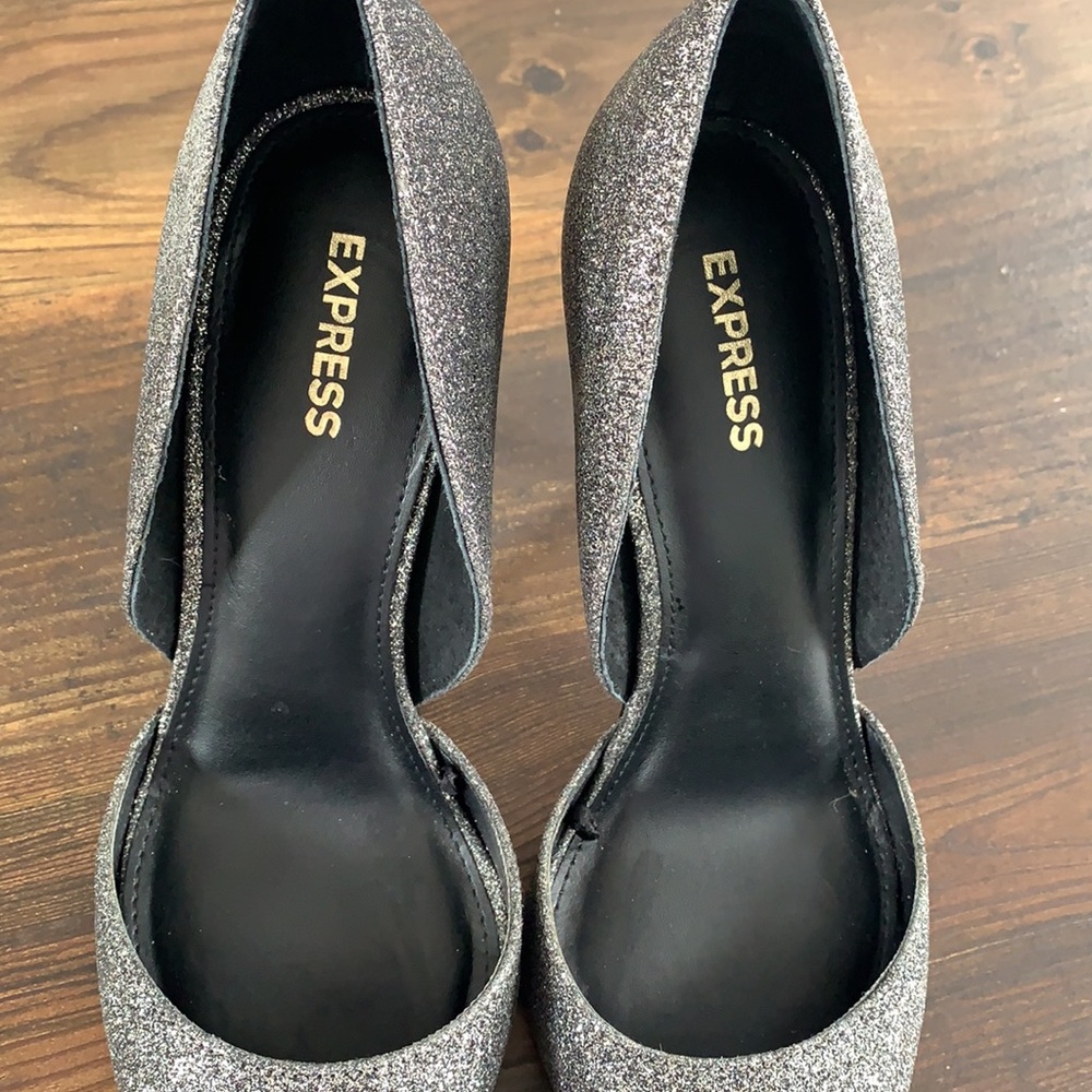Express pumps - Picture 4 of 4